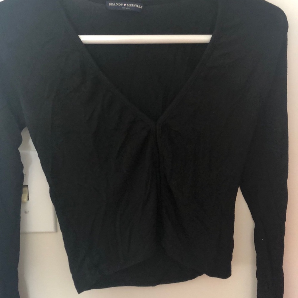 Black long sleeve crop